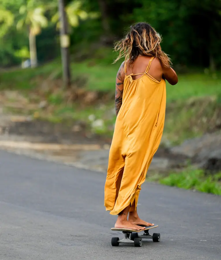 woman dressing a jumper dress while skating