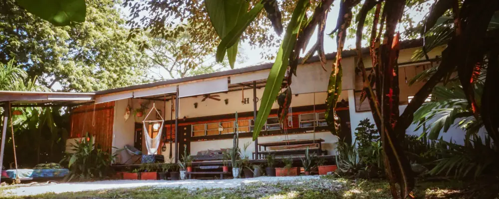 cabin in rural town costa rica